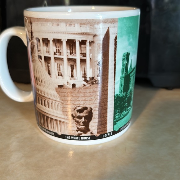 Washington DC Starbucks mug - Picture 4 of 7